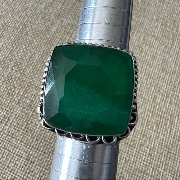 New Enhanced Green Emerald Faceted Square Sterling Silver Overlay Ring Size 8.25 - Picture 6 of 7